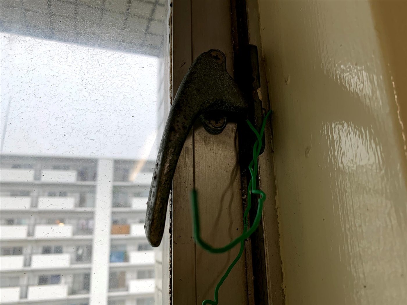 サッシまわりの確認