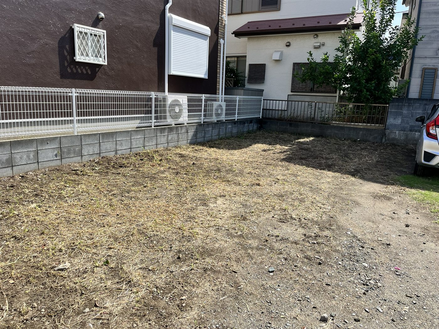 駐車場の草刈り整備